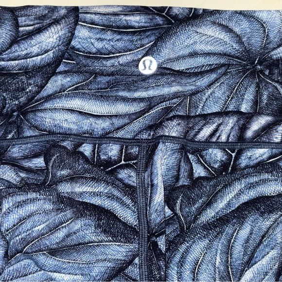 Lululemon Align Leggings 25” Botanical Leaf Print Nulu Size 4 - Picture 2 of 9